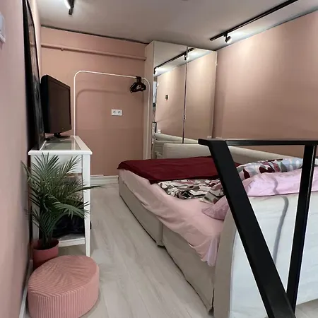Pink42 Ministudio Budapest
